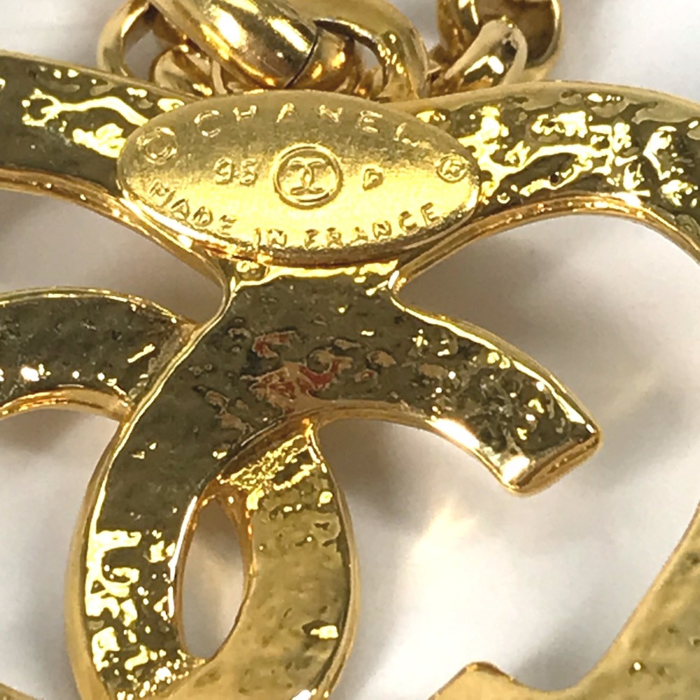 CHANEL Vintage Gold Necklace - Picture 4 of 9